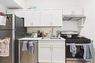 911 W 22nd St, Austin, TX 78705 - Photo 5