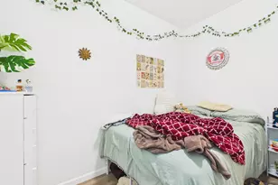 911 W 22nd St, Austin, TX 78705 - Photo 11