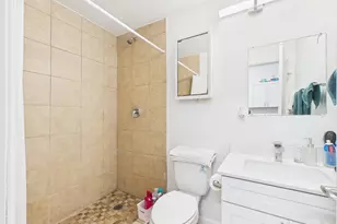 911 W 22nd St, Austin, TX 78705 - Photo 3