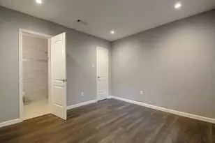 4702 Duval St, Austin, TX 78751 - Photo 11