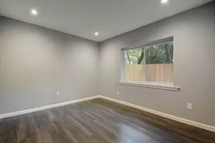 4702 Duval St, Austin, TX 78751 - Photo 13