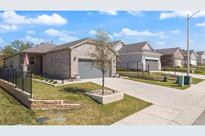 112 Clay Hill Street, Georgetown, TX 78633 - Photo 3