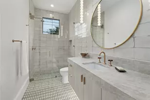 2401 Oakhaven Cir, Austin, TX 78704 - Photo 33