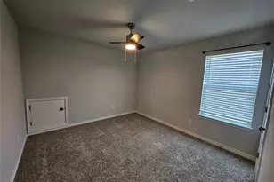 112 Batjac Aly, Jarrell, TX 76537 - Photo 13