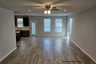 112 Batjac Aly, Jarrell, TX 76537 - Photo 3