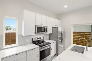 1165 Nickols Ave, Austin, TX 78721 - Photo 9