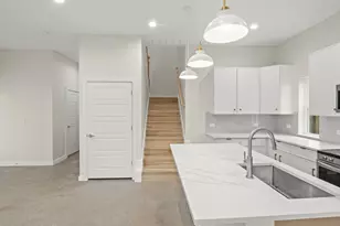 1165 Nickols Ave, Austin, TX 78721 - Photo 11