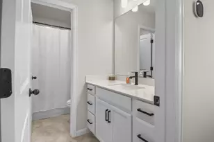 166 Twistleaf Dr, Buda, TX 78610 - Photo 21