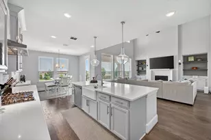 402 San Donato Dr, Austin, TX 78738 - Photo 9