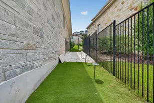 402 San Donato Dr, Austin, TX 78738 - Photo 39