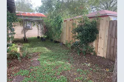 2305 Main Street, Bastrop, TX 78602 - Photo 11