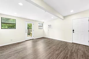 904 Philco Dr, Austin, TX 78745 - Photo 9