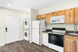 904 Philco Dr, Austin, TX 78745 - Photo 3
