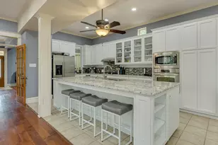 1153 San Bernard St, Austin, TX 78702 - Photo 9