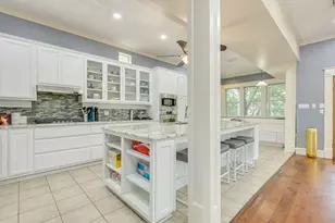 1153 San Bernard St, Austin, TX 78702 - Photo 11