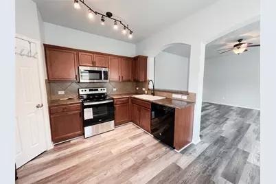 179 Valero Drive, San Marcos, TX 78666 - Photo 5