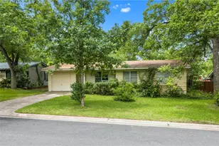 1102 Southwood Rd, Austin, TX 78704 - Photo 9