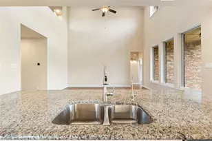 125 Indian Paintbrush Trl, Georgetown, TX 78628 - Photo 13