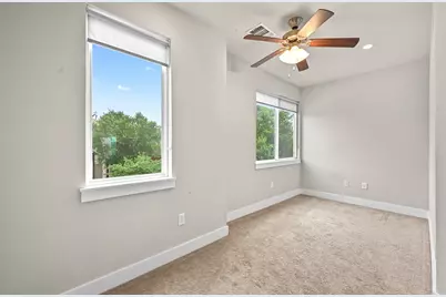 911 Cannoneer Lane, Austin, TX 78757 - Photo 15