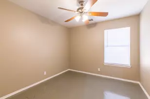 3205 Susquehanna Ln, Austin, TX 78723 - Photo 11