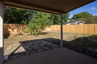3205 Susquehanna Ln, Austin, TX 78723 - Photo 17