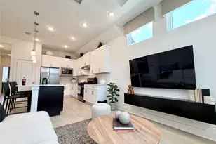 200 W 56th St, Austin, TX 78751 - Photo 5