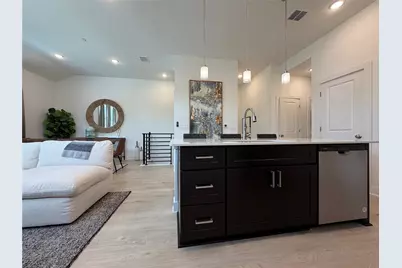 200 W 56th Street #7104, Austin, TX 78751 - Photo 11