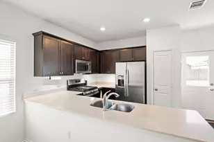 2729 Louris Ln, Pflugerville, TX 78660 - Photo 5