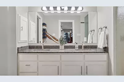 450 Pecan Creek Drive, Horseshoe Bay, TX 78657 - Photo 19