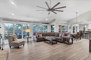 450 Pecan Creek Dr, Horseshoe Bay, TX 78657 - Photo 15