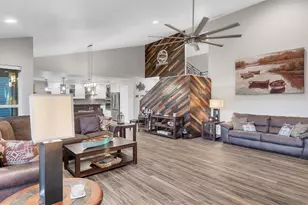 450 Pecan Creek Dr, Horseshoe Bay, TX 78657 - Photo 13