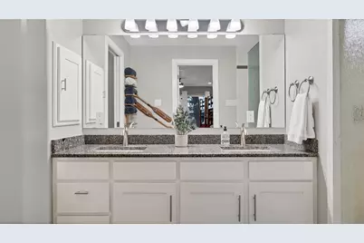 450 Pecan Creek Drive, Horseshoe Bay, TX 78657 - Photo 17