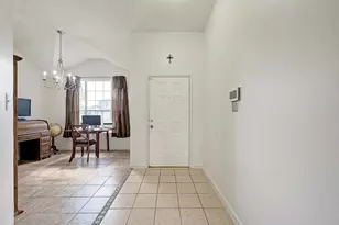 104 Edison Dr, Hutto, TX 78634 - Photo 5
