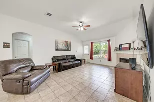 104 Edison Dr, Hutto, TX 78634 - Photo 7