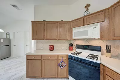 104 Edison Drive, Hutto, TX 78634 - Photo 17