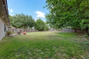 104 Edison Dr, Hutto, TX 78634 - Photo 35