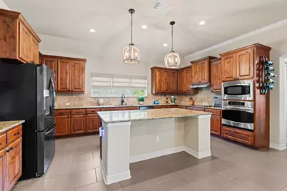 205 Quarry Lake Estate, Liberty Hill, TX 78642 - Photo 7