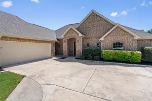 205 Quarry Lake Estate, Liberty Hill, TX 78642 - Photo 3