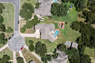 205 Quarry Lake Estate, Liberty Hill, TX 78642 - Photo 35