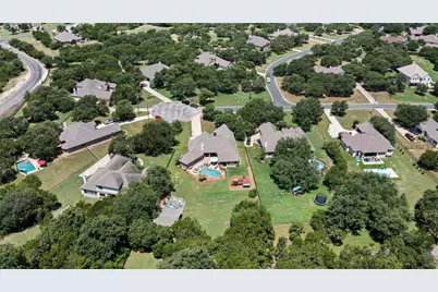 205 Quarry Lake Estate, Liberty Hill, TX 78642 - Photo 33