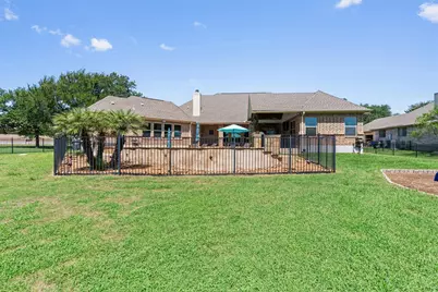 205 Quarry Lake Estate, Liberty Hill, TX 78642 - Photo 27