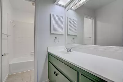 1807 Briar Hill Drive #B, Austin, TX 78741 - Photo 13