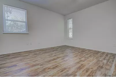 1807 Briar Hill Drive #B, Austin, TX 78741 - Photo 11