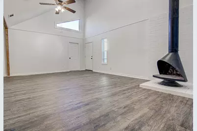 1807 Briar Hill Drive #B, Austin, TX 78741 - Photo 5