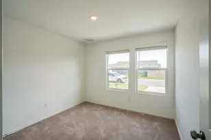 505 Sergeant Murphy Rd, Jarrell, TX 76537 - Photo 5