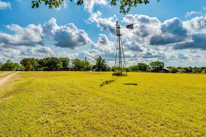 2411 Rohde Road, Kyle, TX 78640 - Photo 7