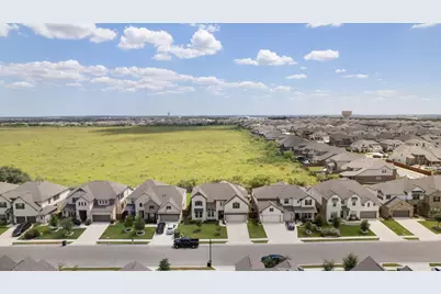 216 Rieti Parkway, Liberty Hill, TX 78642 - Photo 37