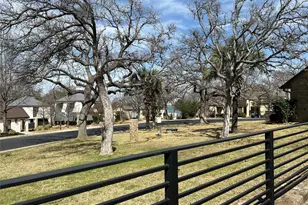 100 Bay Point Dr, Horseshoe Bay, TX 78657 - Photo 13