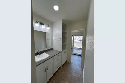 100 Bay Point Drive #7, Horseshoe Bay, TX 78657 - Photo 11