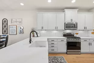 2304 S Lakeline Blvd, Cedar Park, TX 78613 - Photo 5